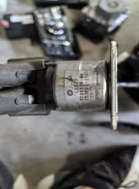 红旗H7原装ICR继电器，型号3708020MH，12V电压--议价商品