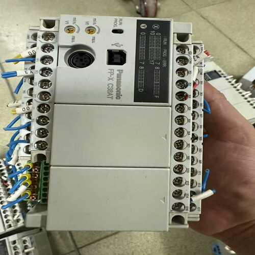 松下PLC控制器 FP-X C38AT-F，2020年带码，--议价商品