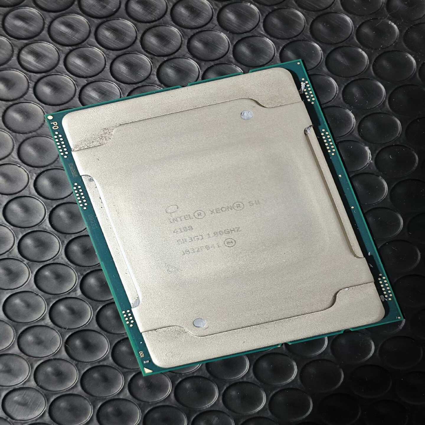 正式版至强4108cpu4片,有的联系。议价