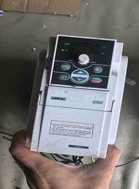 (重工机械)四方变频器550-20015220V，1.5kw实物