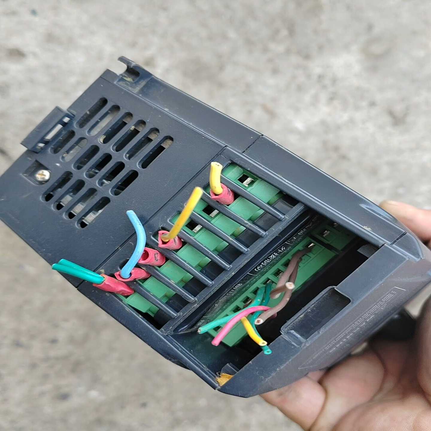 （议价）三晶变频器ATV13-2SR75GH0.75