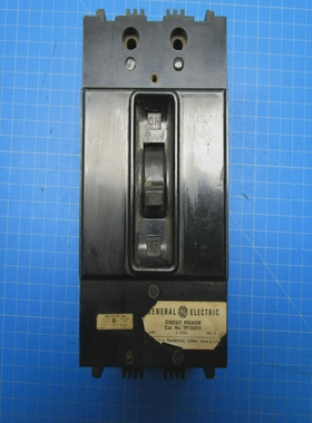 GE3Pole15A600VACCircuitBreakerTF136015