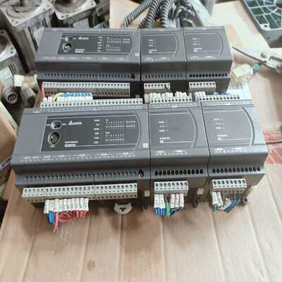 【星慕电子】台达DVP40ES200R PLC二台，带扩展DVP04AD