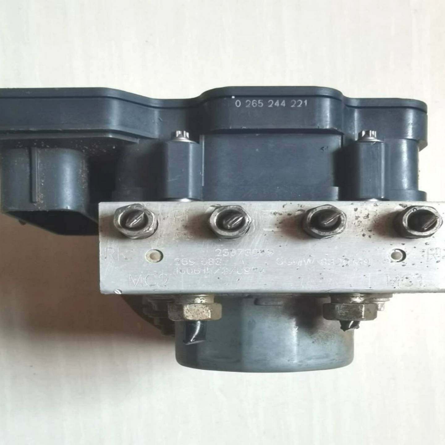 适配于宝骏730刹车总泵ABS泵总成防抱死制动控制单元模块23873259