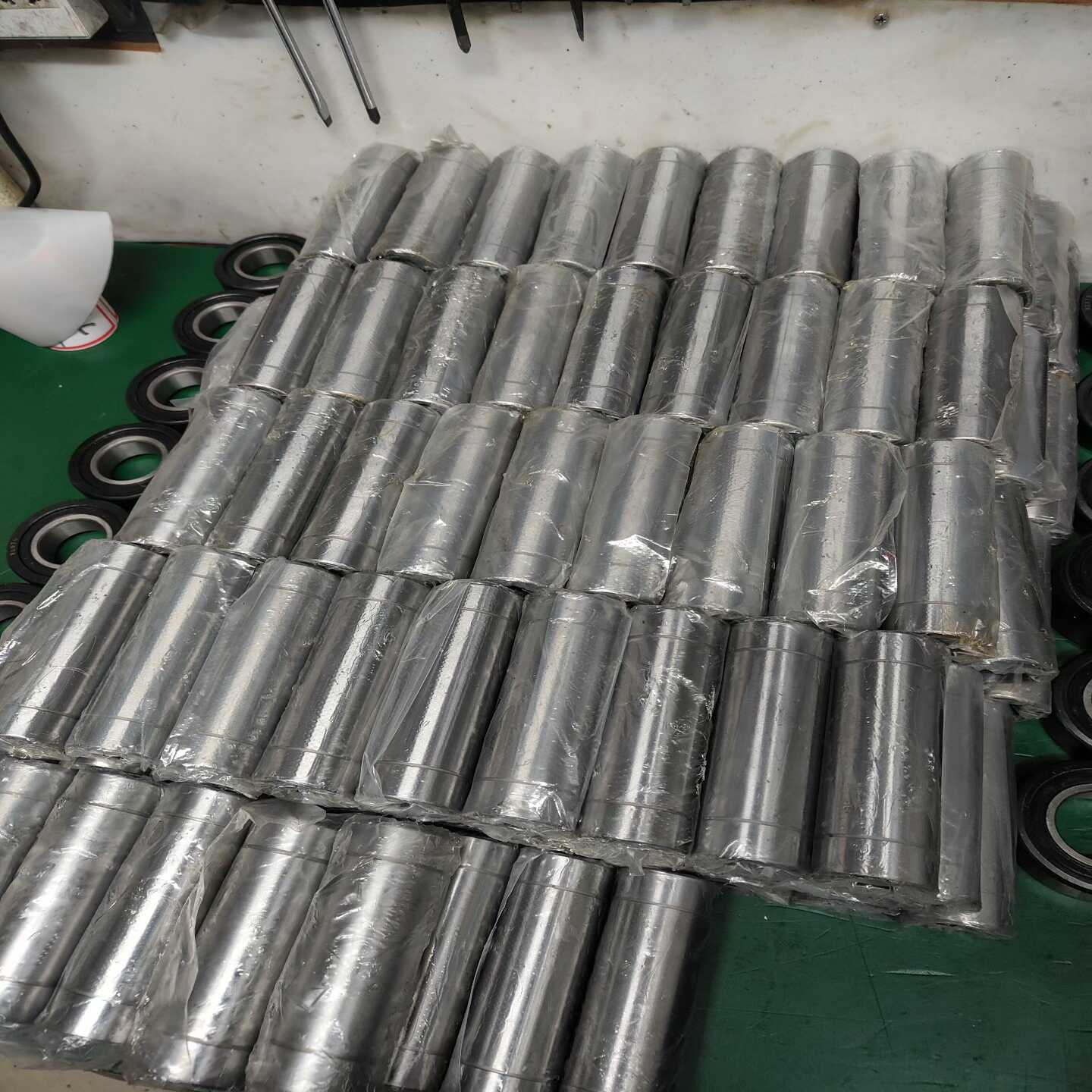 询价682.直线轴承LM25UU130个价