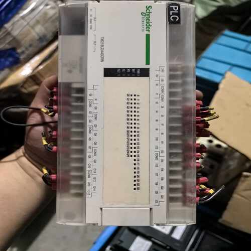 PLC TM218LDA40DRN  设备，实物图~询价