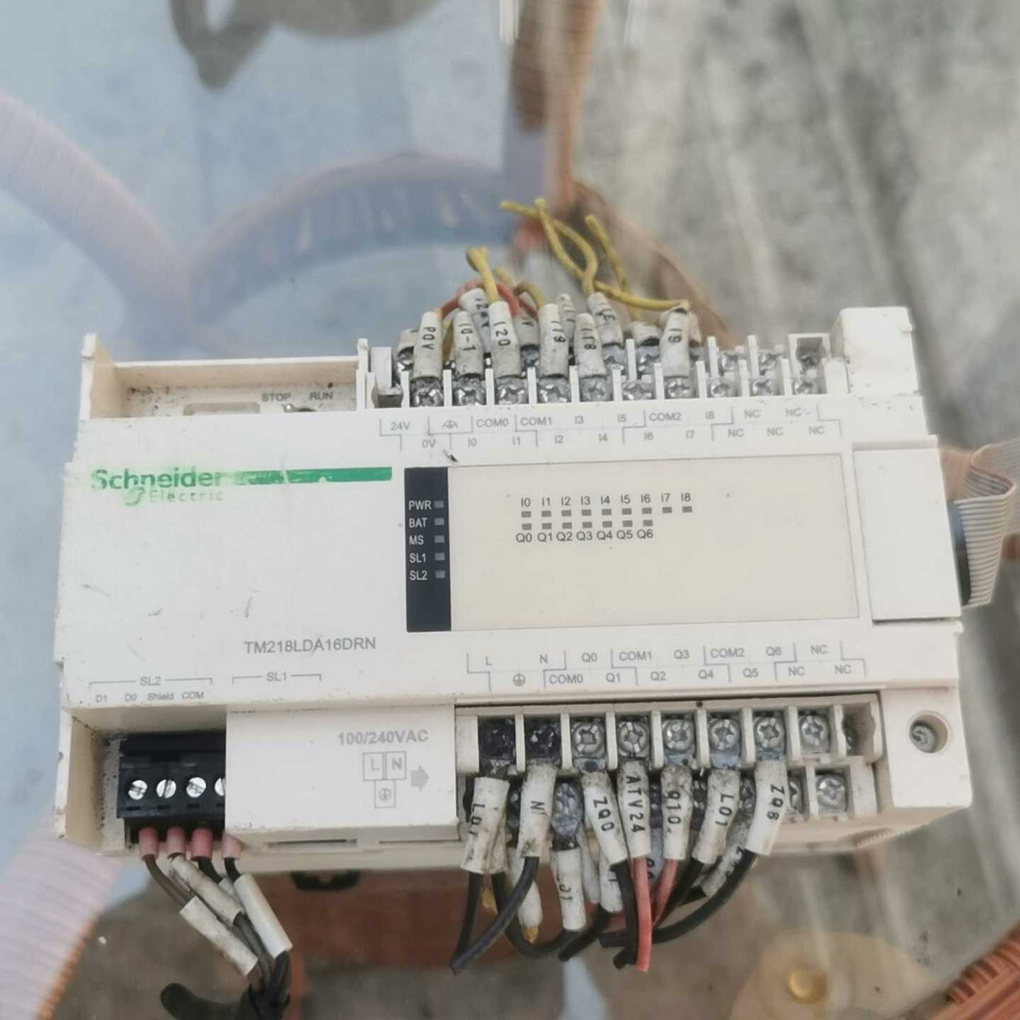 TM218LDA16DRN成色如图询价