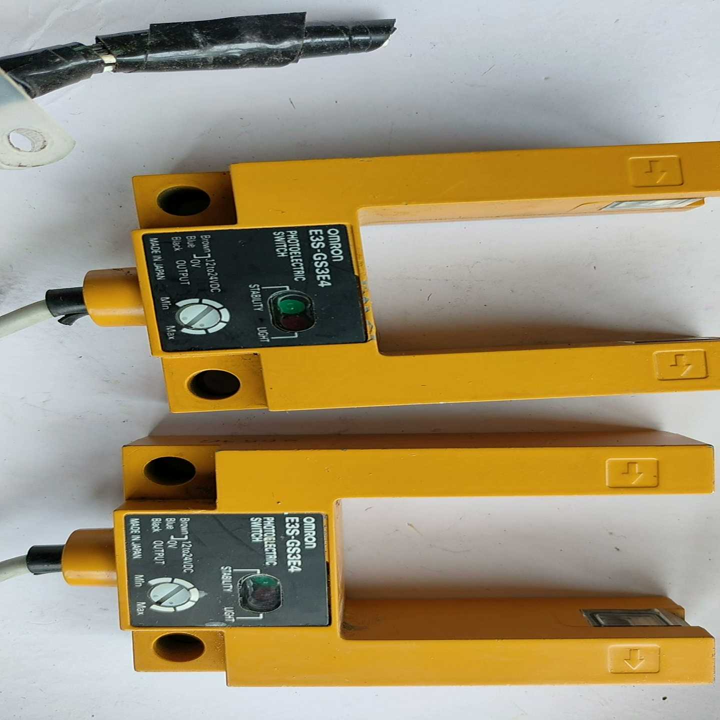 件U槽型传感器E3S-GS3E4。询价