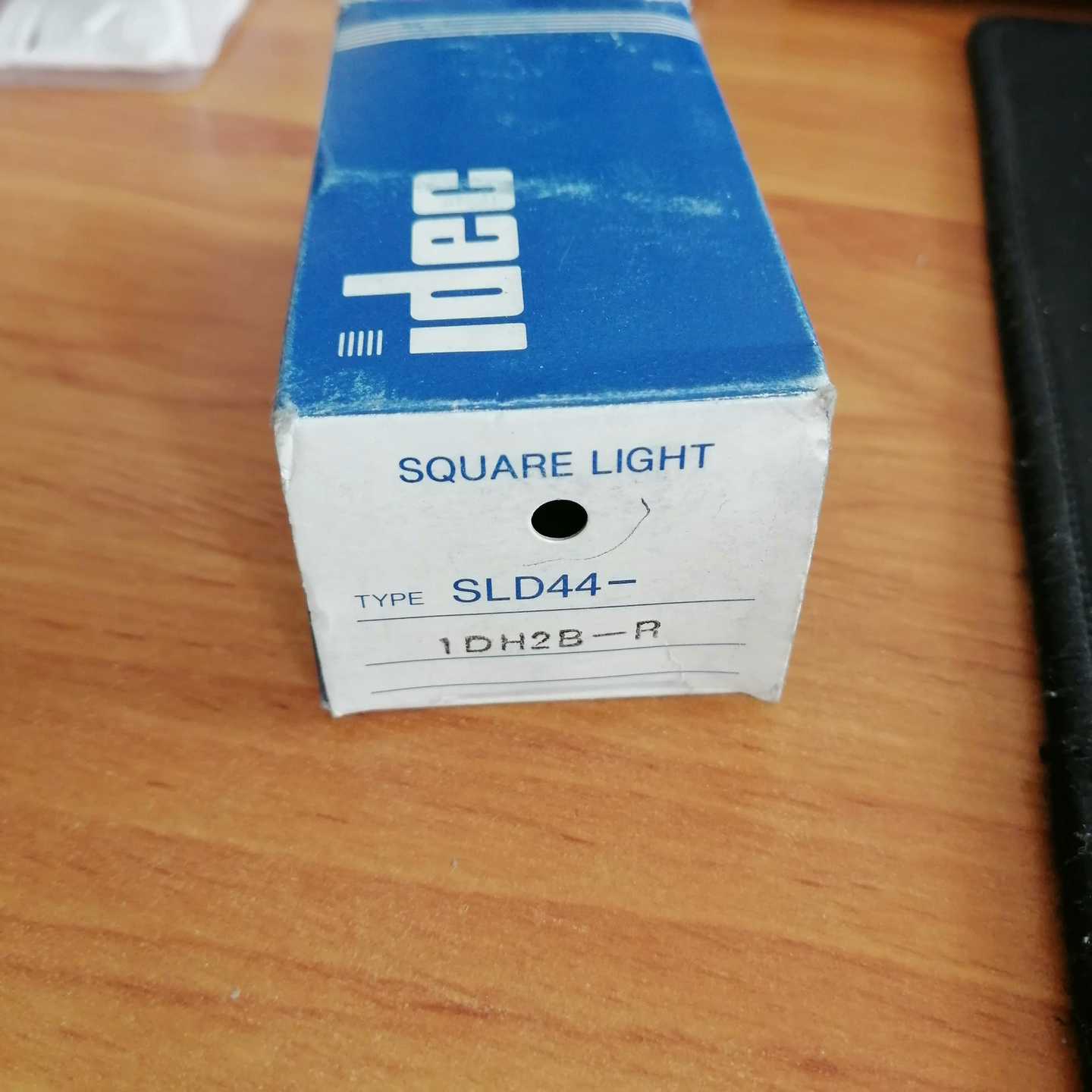 询价IDEC和泉全新原装红色指示灯SLD44-1DH2B-R现