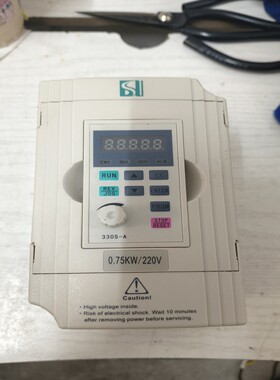 【请询价】变频器SLE330S    V0007M1