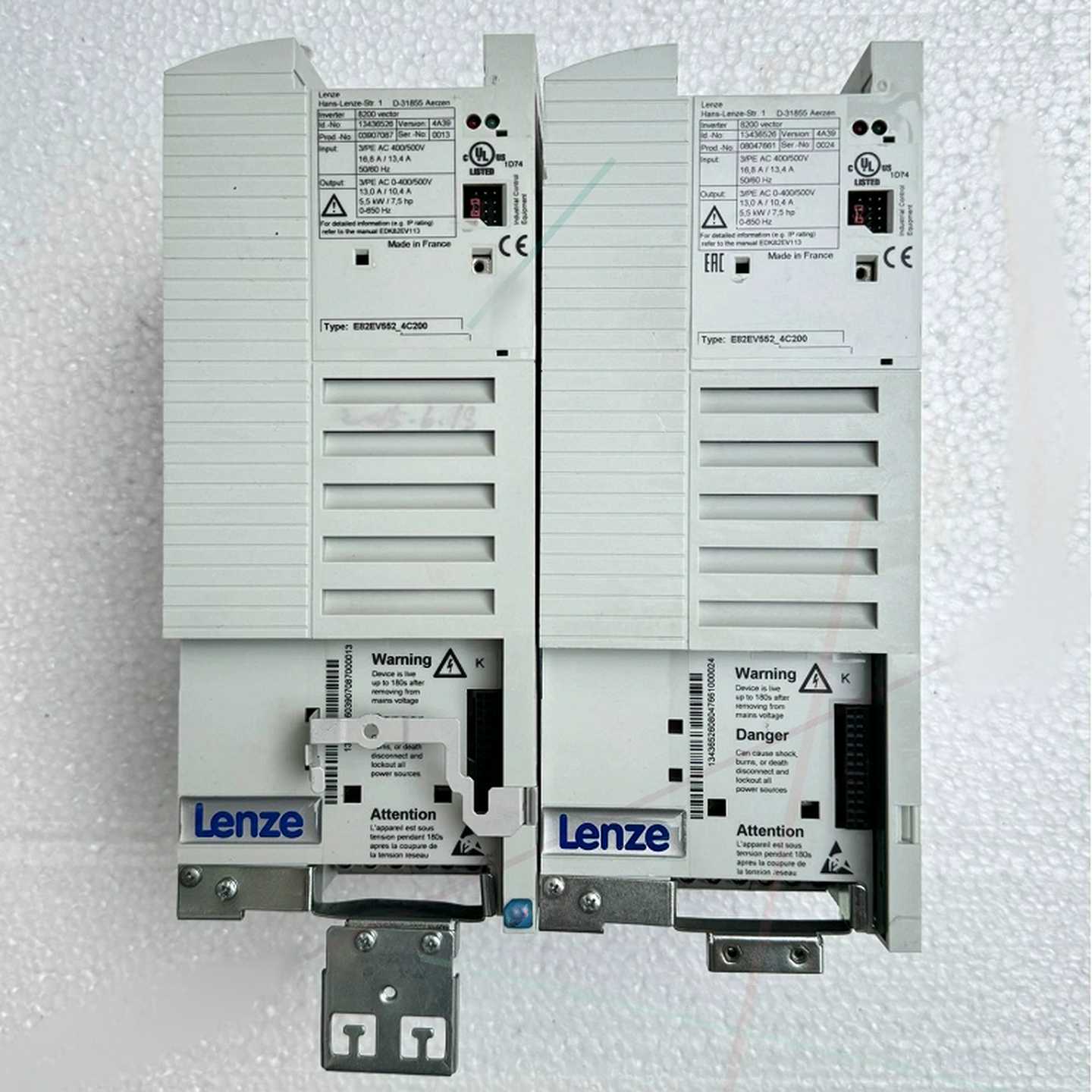 供应Lenze伦茨变频器 E82EV552-4C200 质保一年实物拍摄咨询