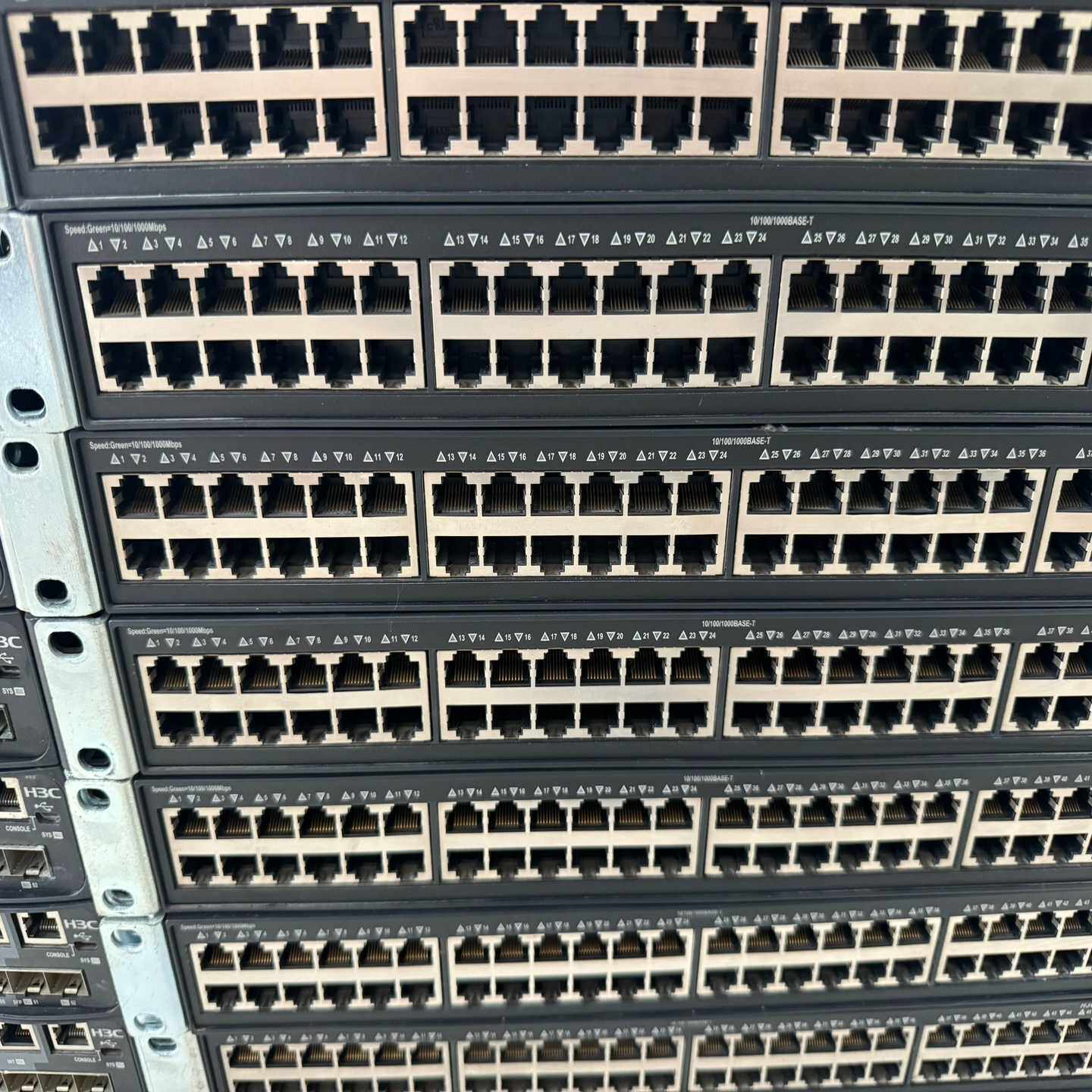华为S3700-28TP-PWR-EI 24口百兆三层POE