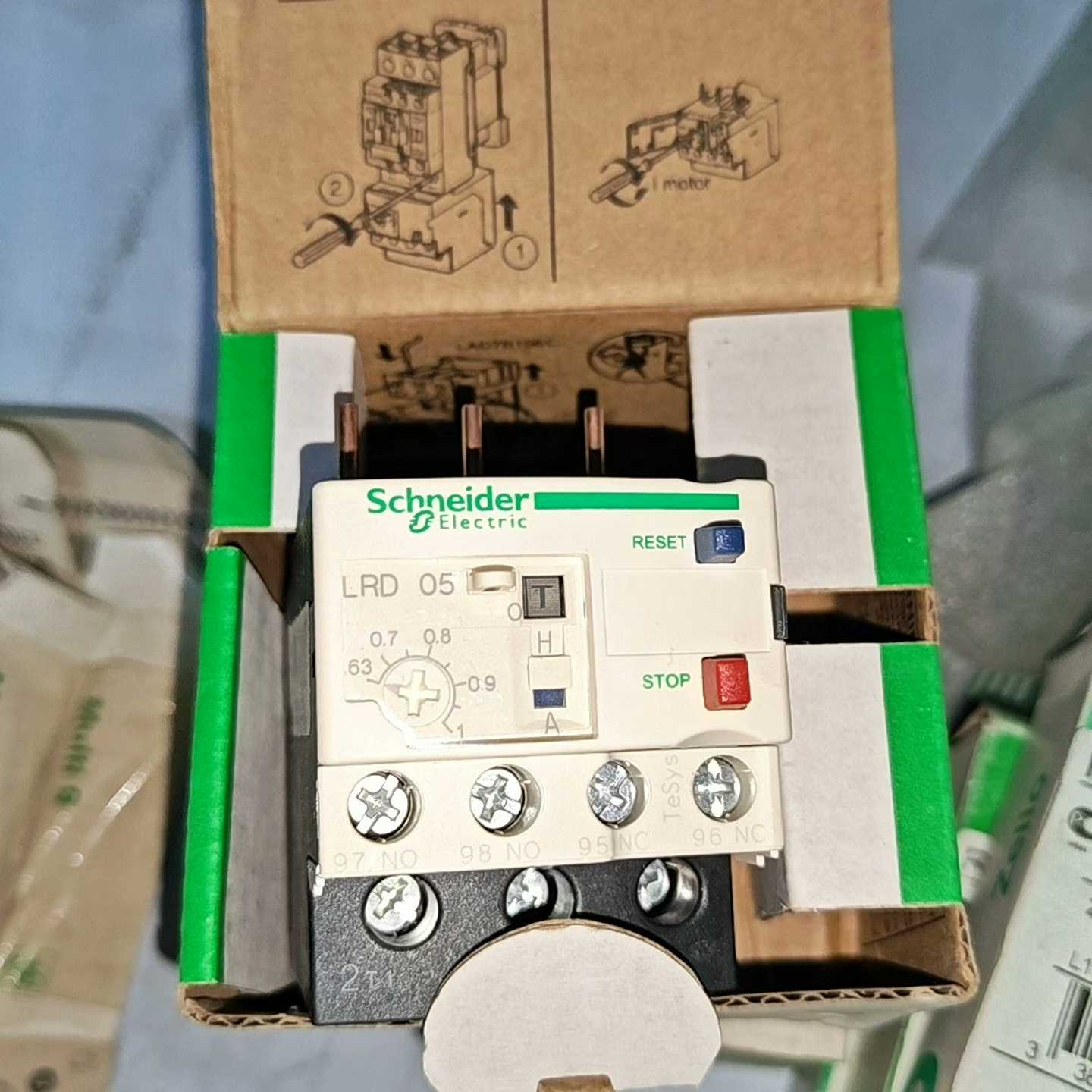 (询价)热过载继电器LRD05C 电流0.63-1A