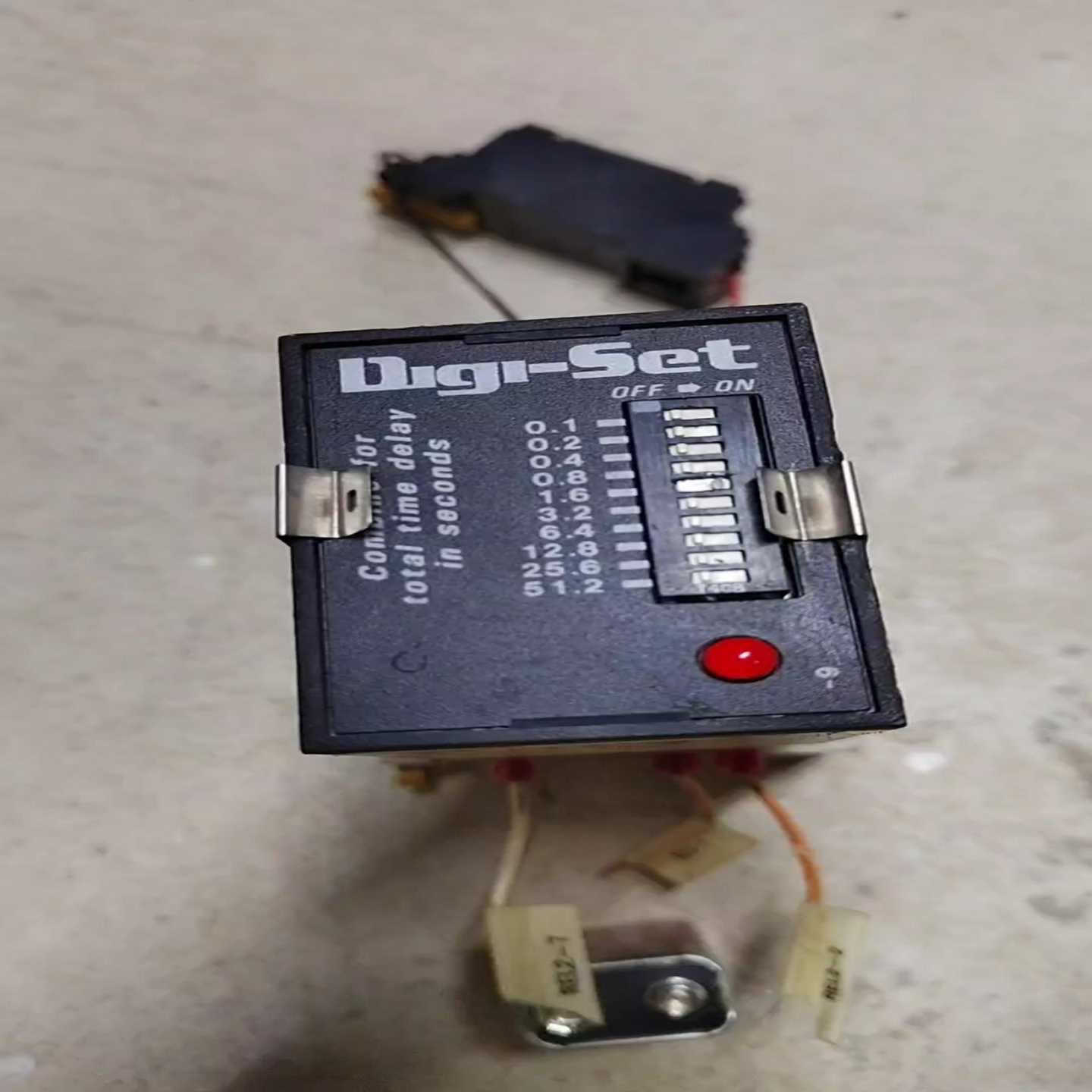 议价ABB时间继电器SSAC，TDML12DL，12VDC，US