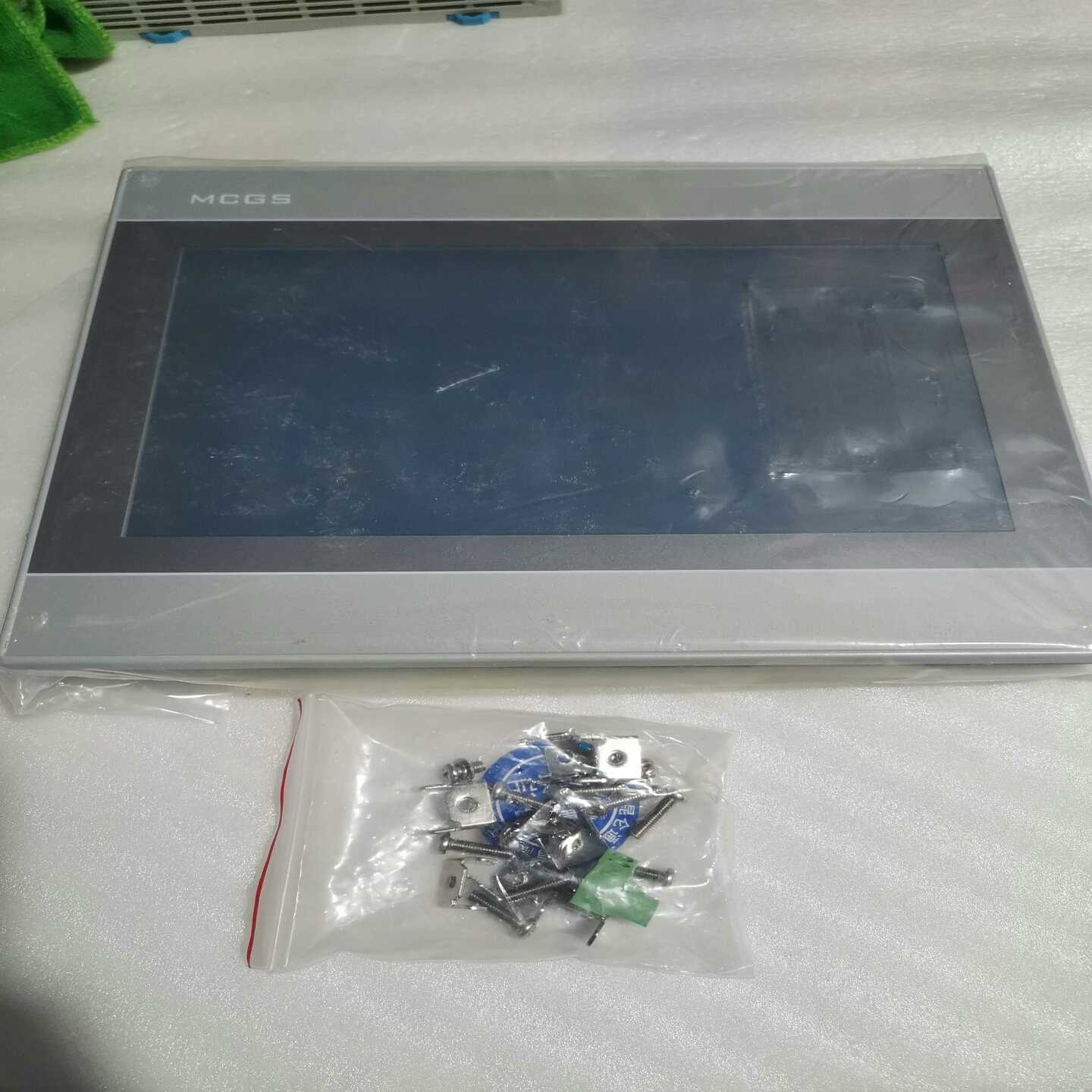 昆仑通态触摸屏TPC1061HN无外包装，一个，询价