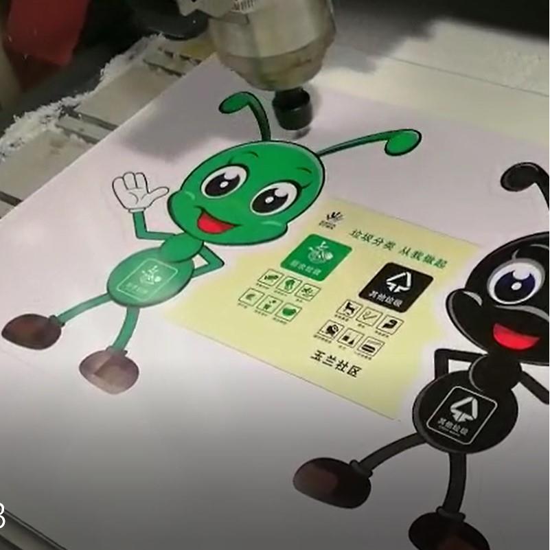 广告雕刻巡边一体机广告雕刻机自动巡边雕刻机 UV打印后无需抠图