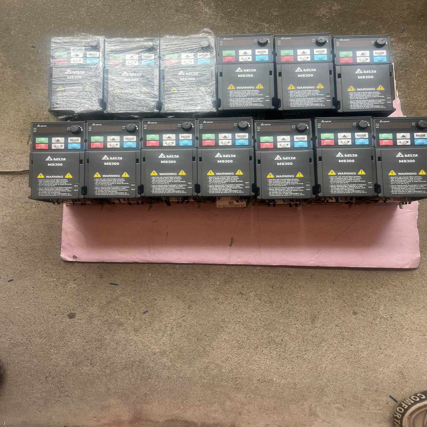 MS300变频器，VFD2A8MS21ANSAA0.