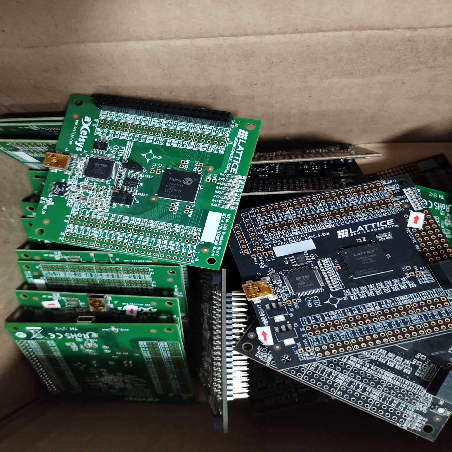 议价lattice开发板lcmxo3lice40hx8k
