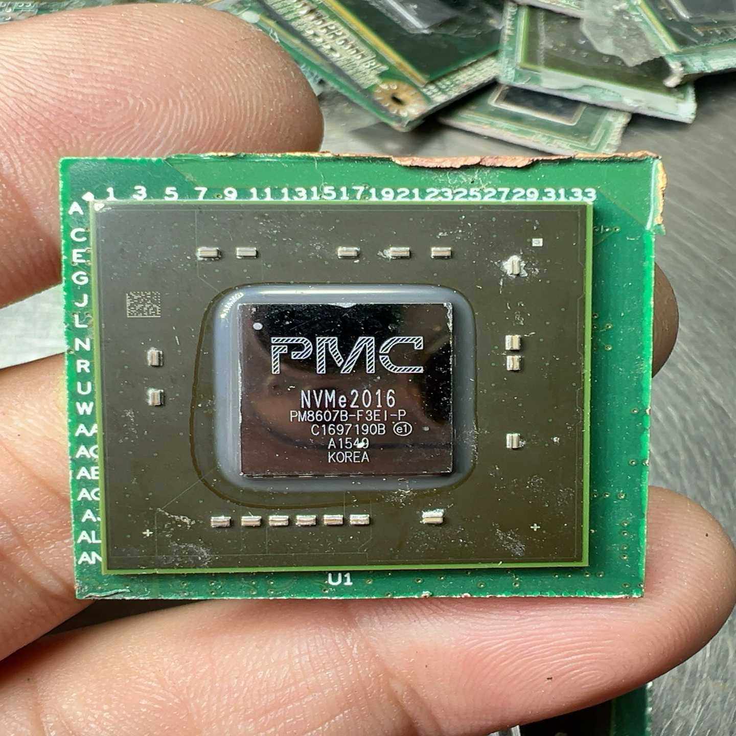 #芯片PM8607B-F3EI-P旧货切板4个成色如图（零零电子）