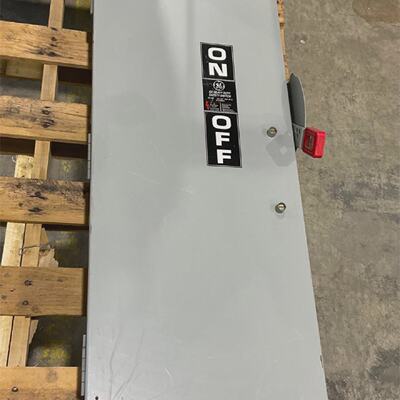 New GE TH4324J 200 Amp 240v Fusible 3 Phase nema 1 Safety Sw