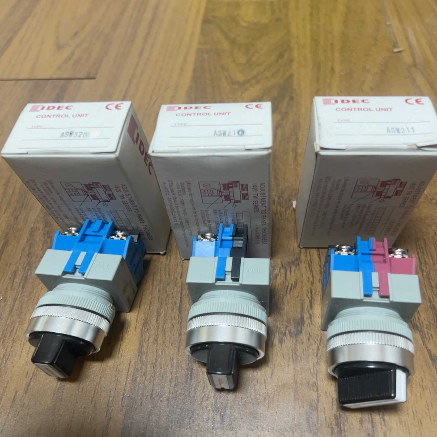 IDEC和泉按钮开关选择开关ASW320(1个)--议价商品