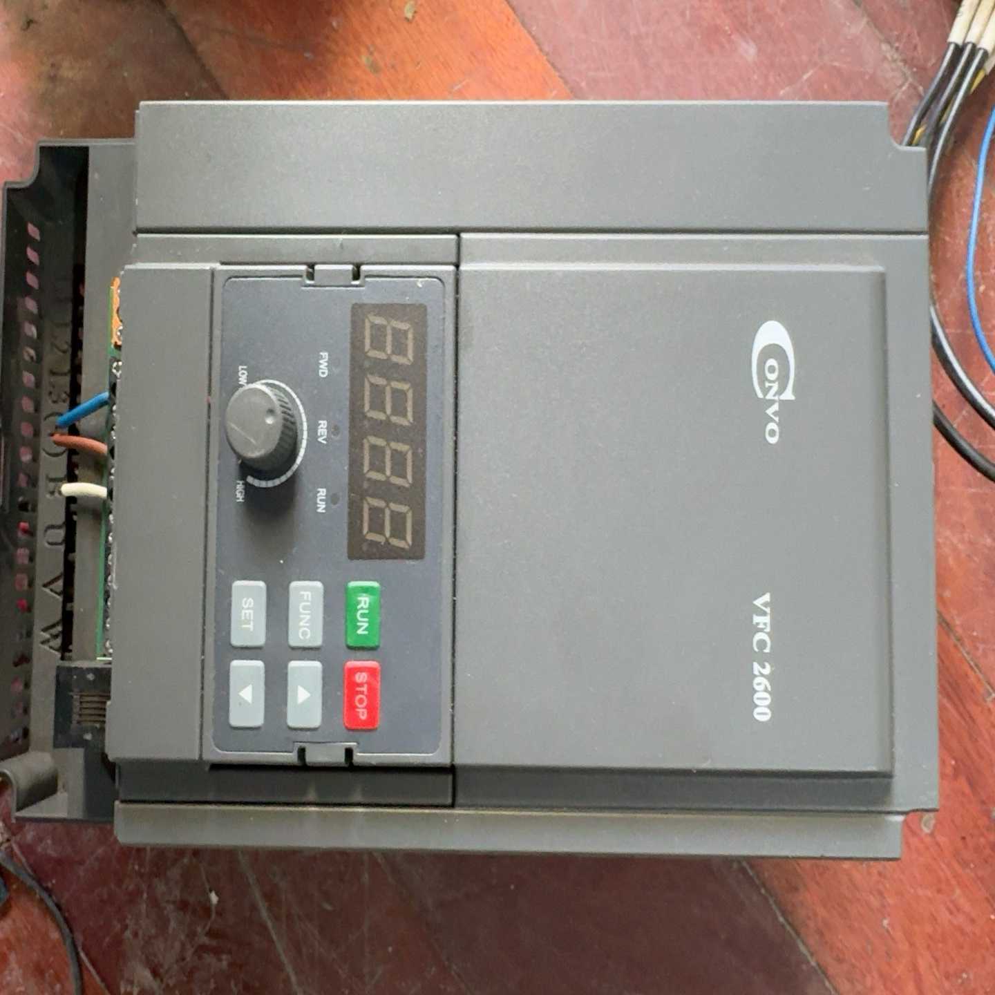 康沃VFC2600变频器，:VFC2600-2K20-3P4--议价商品