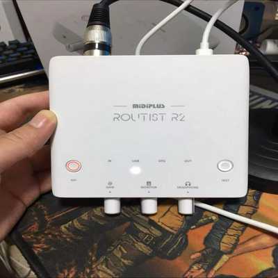 迷笛r2声卡，几乎全新，用了几天，线材齐全，得胜sm18el--议价商