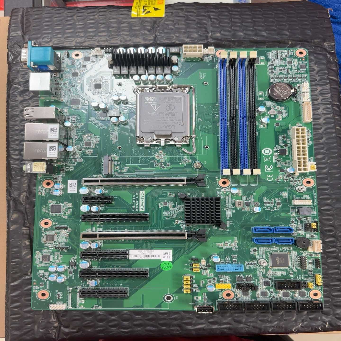 研华AIMB-788E工控主板，全新原装，支持LGA1700--议价商品