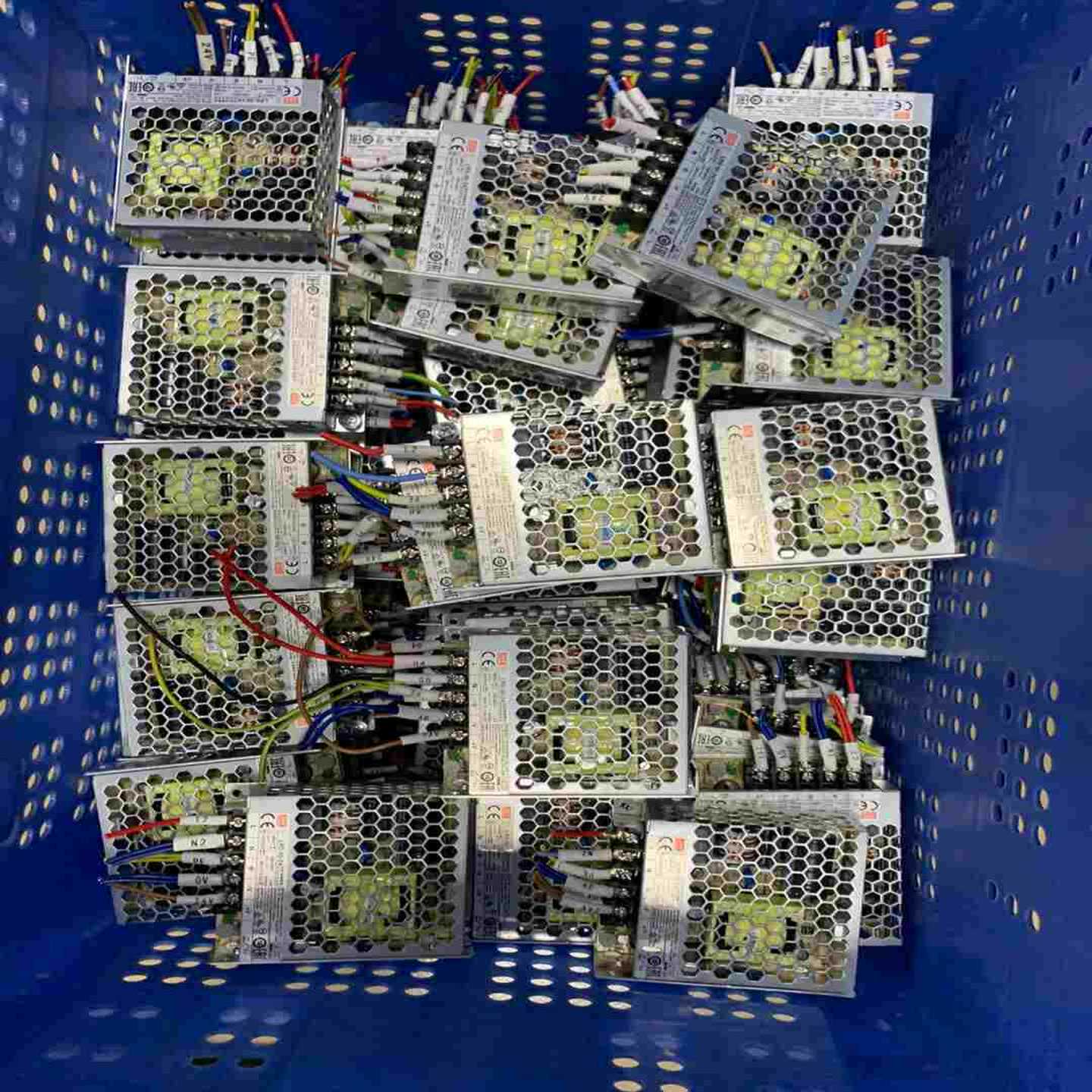 基恩士光幕光幕安全光栅SL-C24R，C24L-T，成色如图（电子设