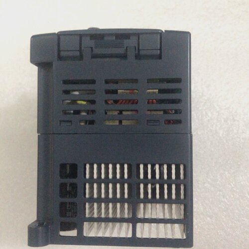 询价-易能变频器EDS8002S00151.5KW功率220
