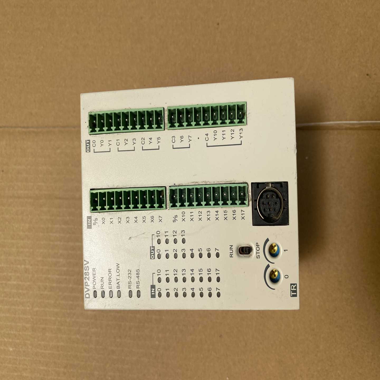 议价台达DVP28SV11T拆机成色漂亮功能完好，