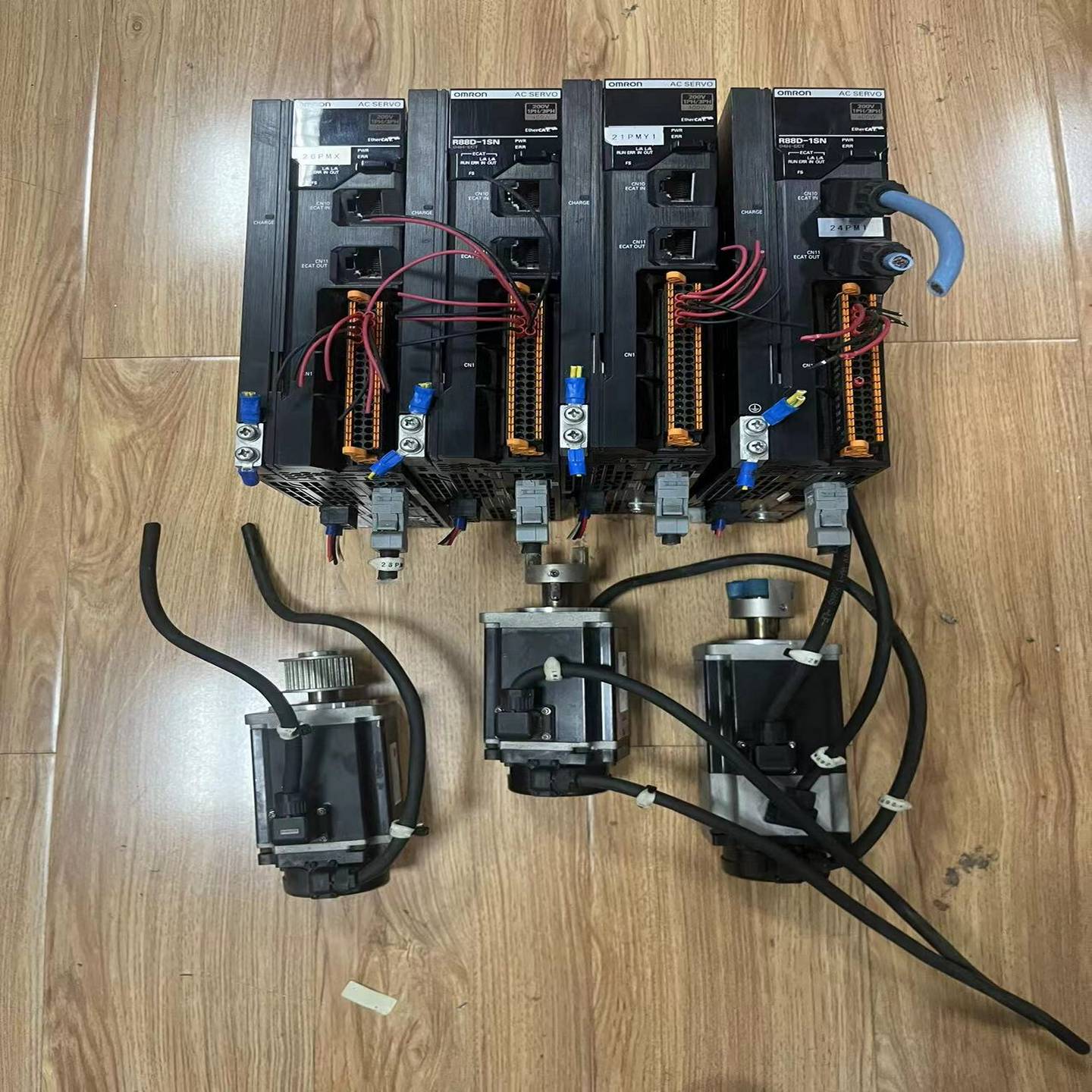 R88-1SN04H-ECTR88M-1M40030T-S询价