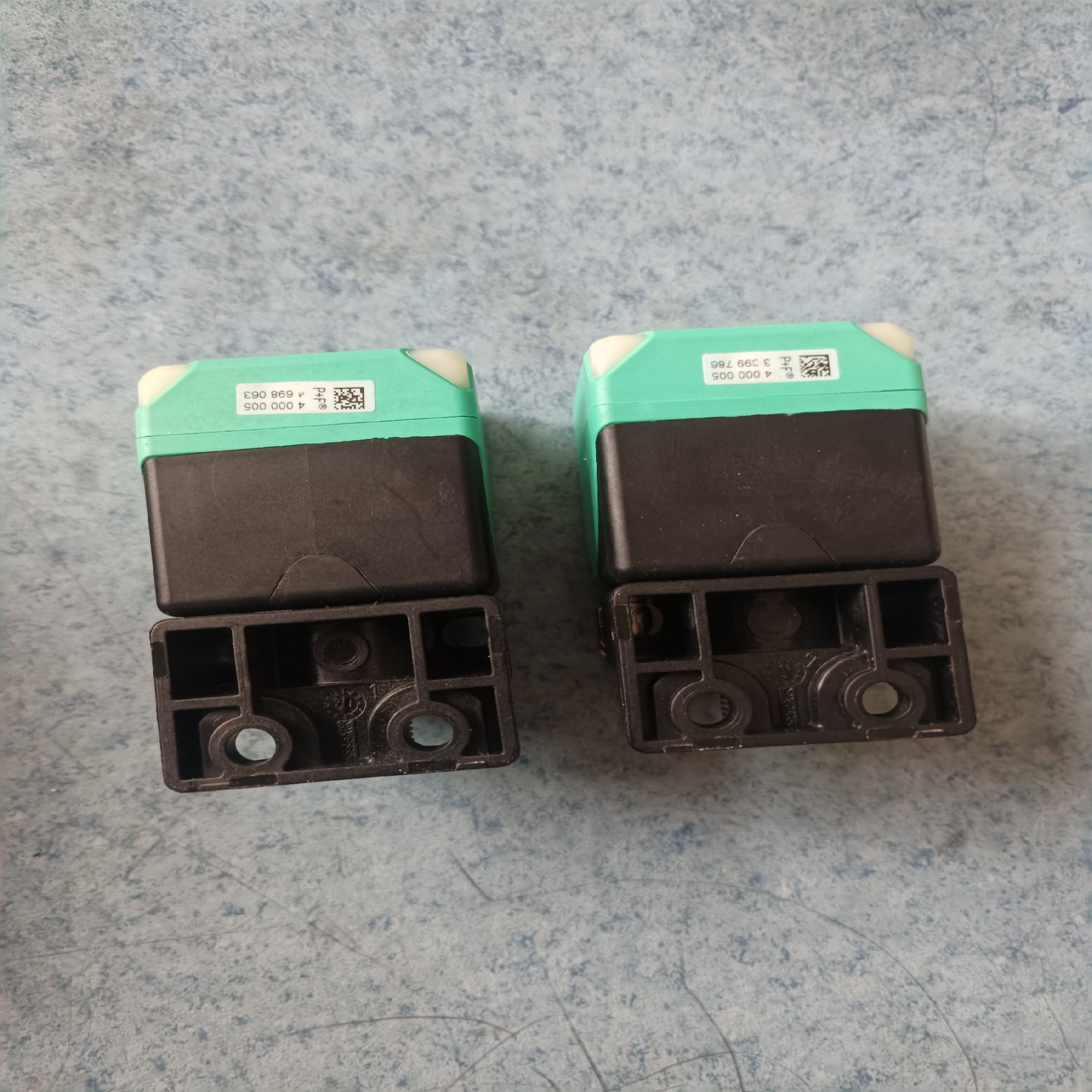 【请询价】原装正品倍加福方形电感式接近开关NBN40-L2-E2-V1