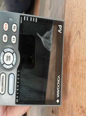 横河YOKOGAWA温控器UT55A，原装正品，成色如图，适--议价商品
