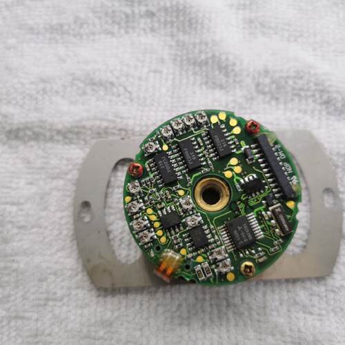 议价高品质安川编码器8192原装包好