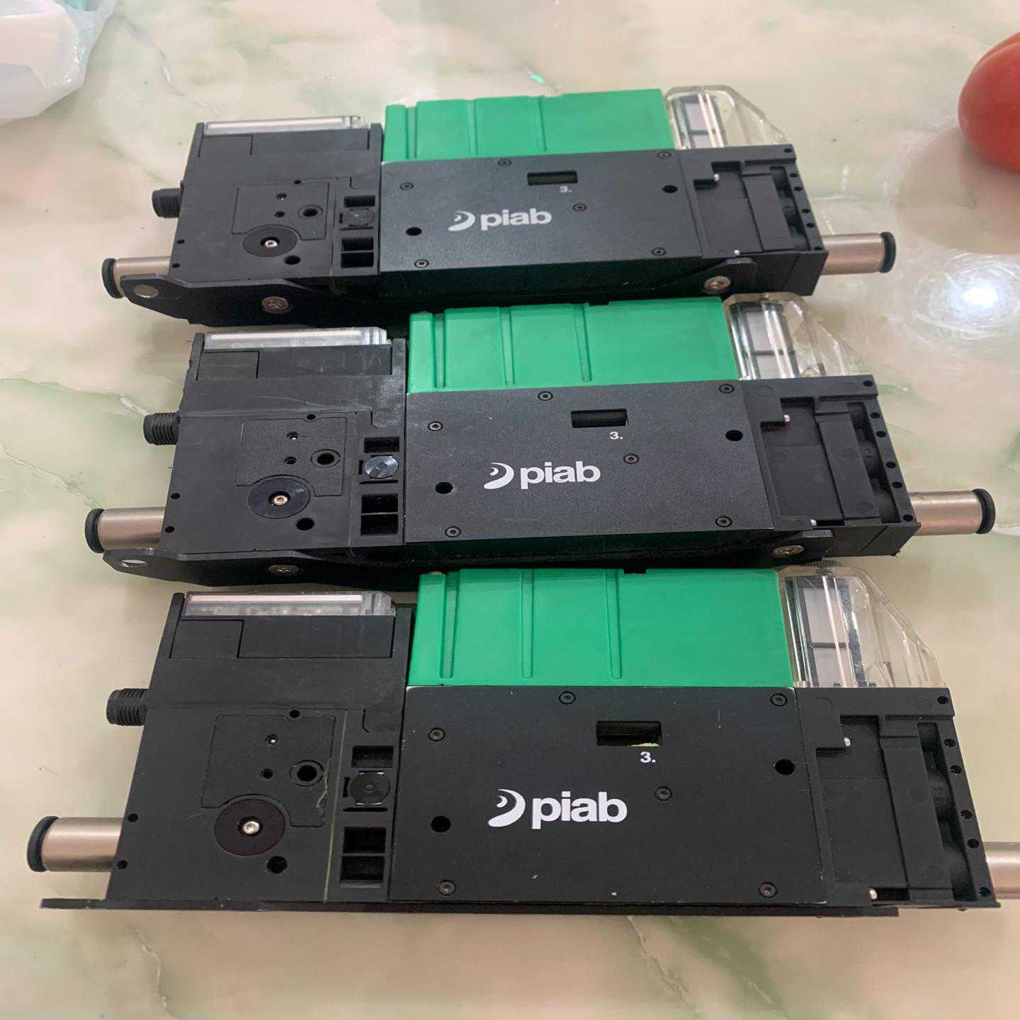 议价T2s160/63A/100A/3PABB塑壳断路器T2S适用