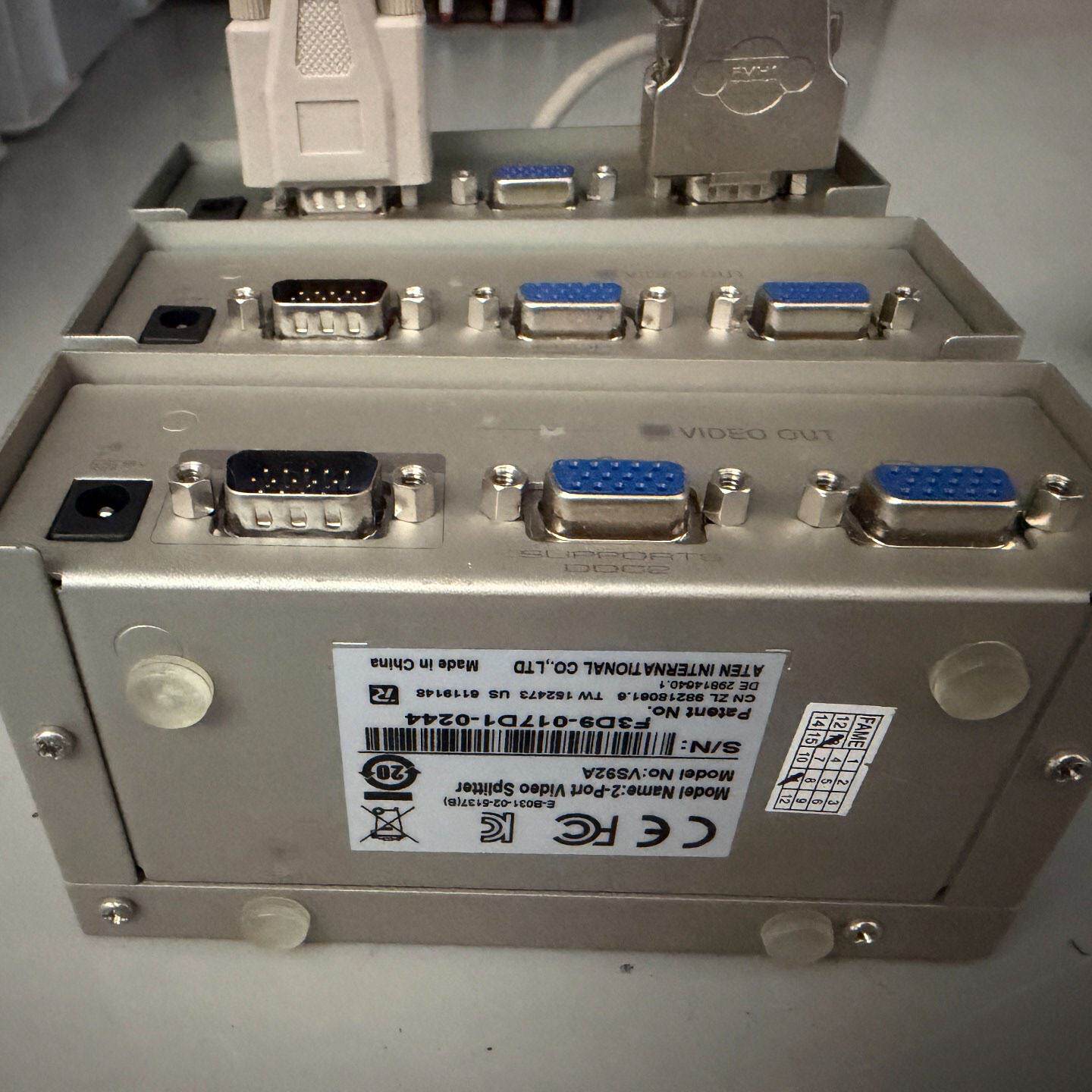 议价--ATEN宏正VS92A一分二视频分配器，型号F3D9-017