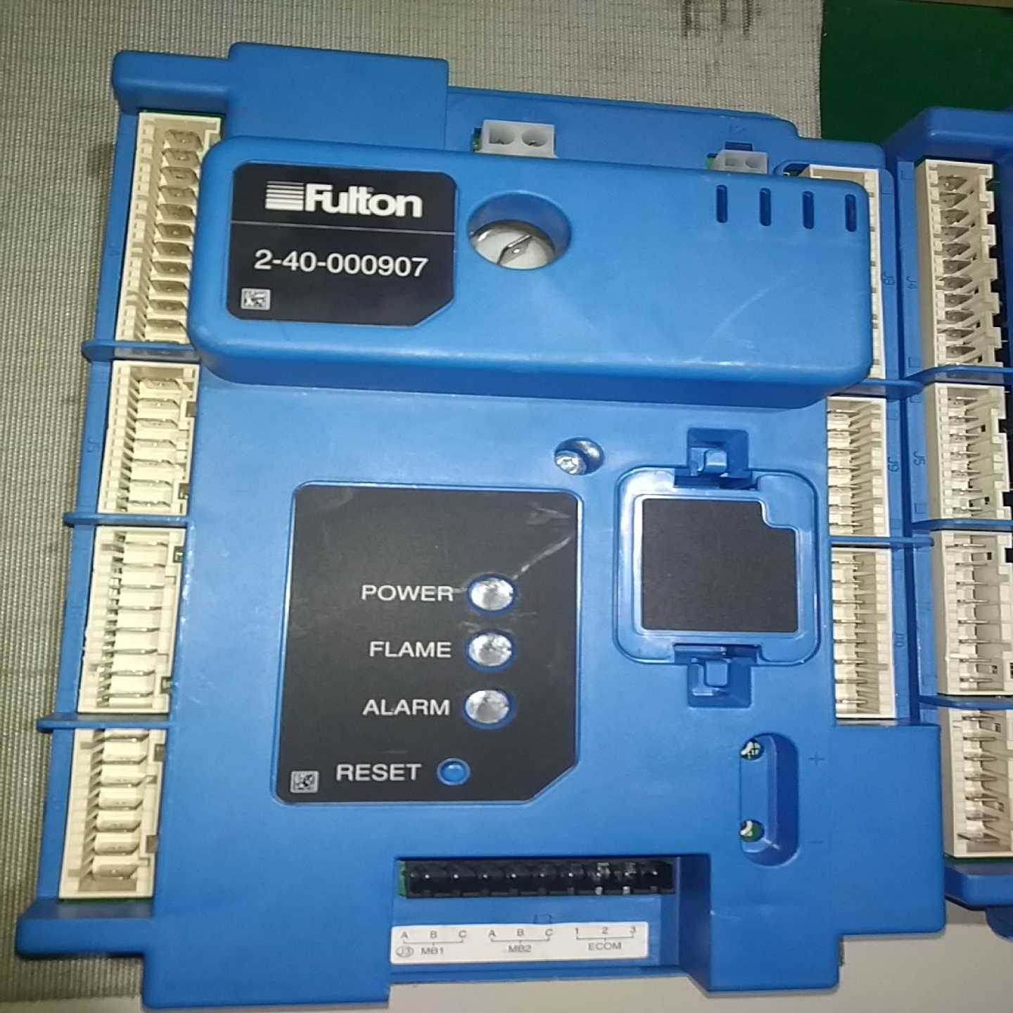 询价全新霍尼韦尔Honeywell火焰探测控制器R7910A12