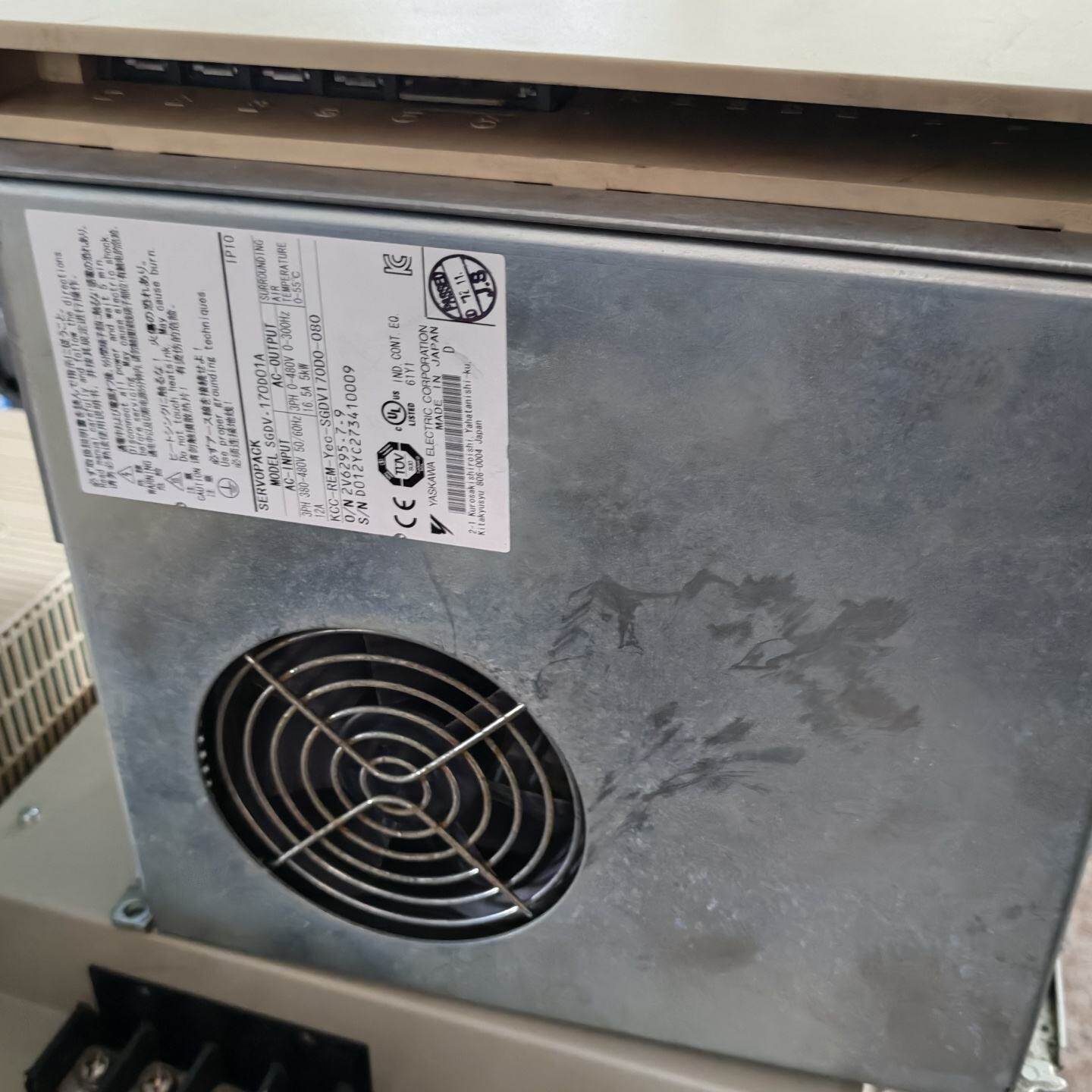 询安川伺服驱动器SGDV170D01A