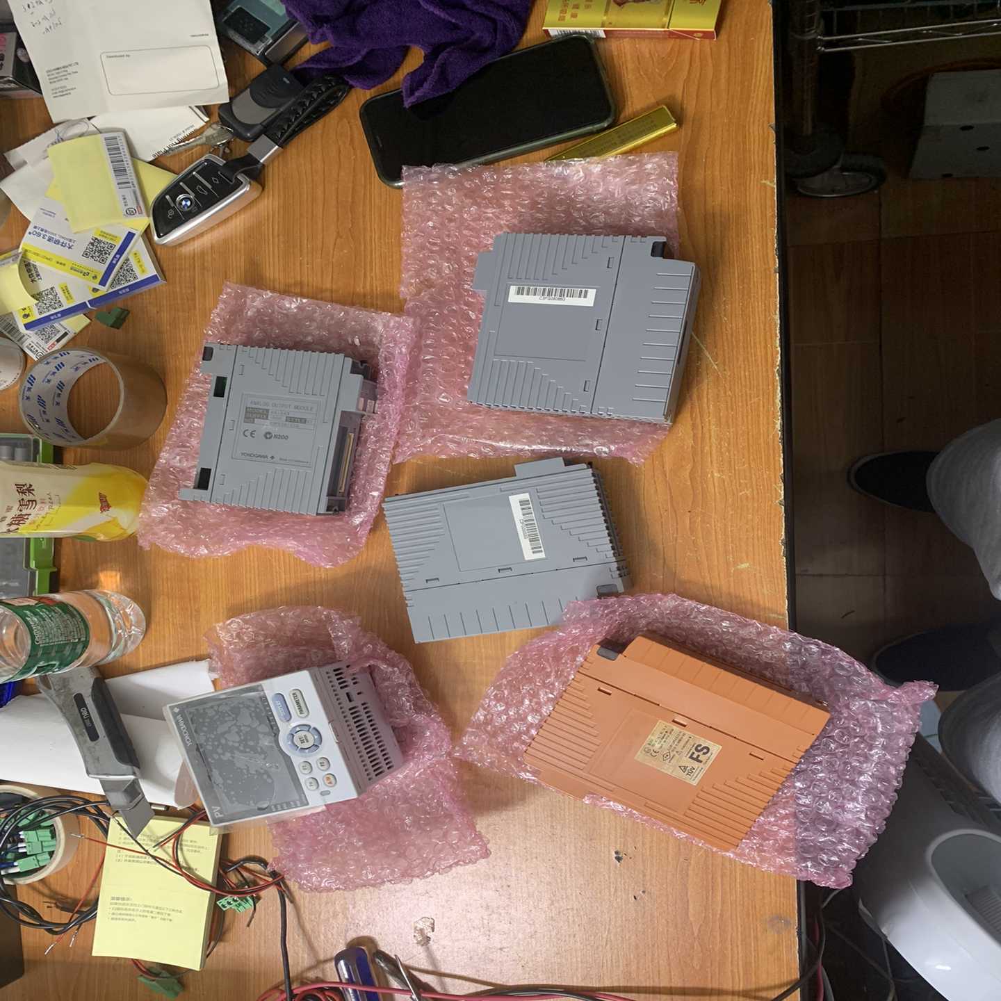 横河plc模块，全新货，不过厂里故意搞了点小划痕，不过不影响--