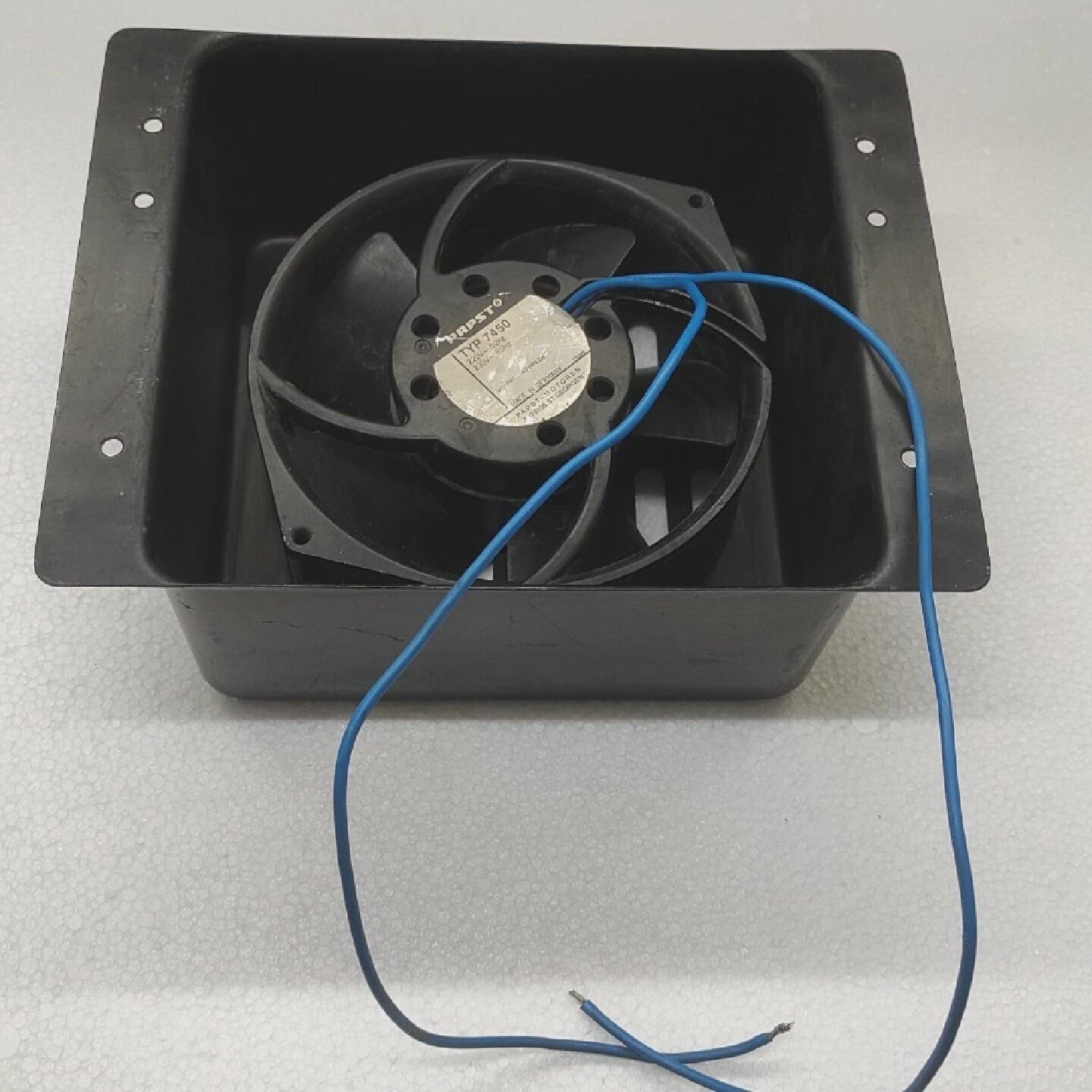 PAPST 7450 AXIAL FAN 4728836 220230V - 实物图
