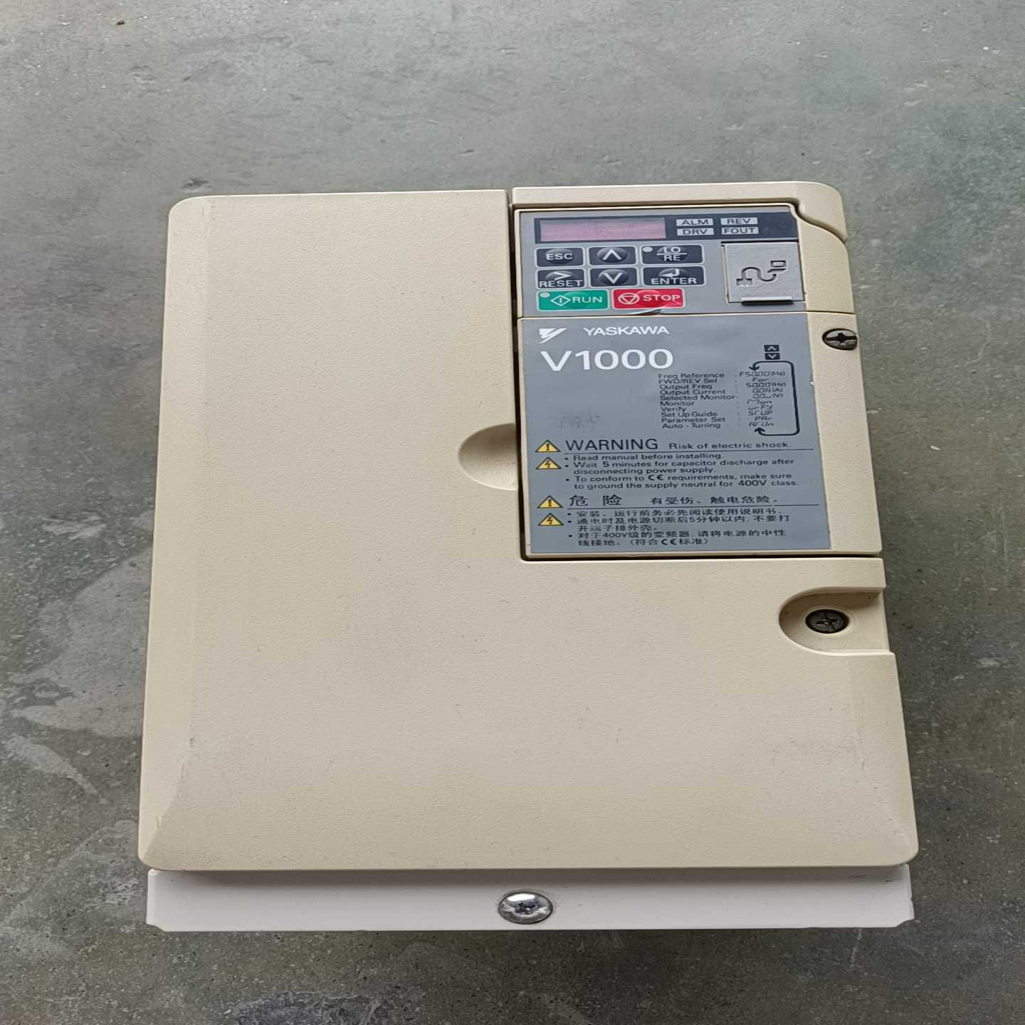 安川变频器CIMR-VB2A0030FAA7.5KW/5.询价