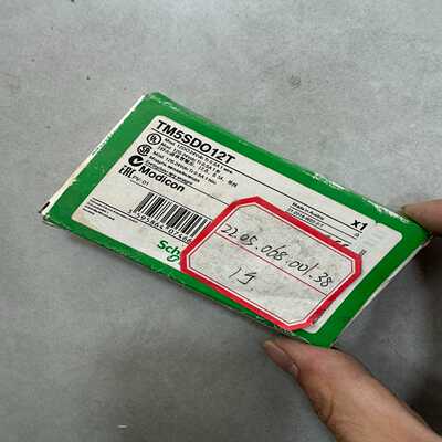 施耐德,扩展模块TM5SDO12T,拍前询价