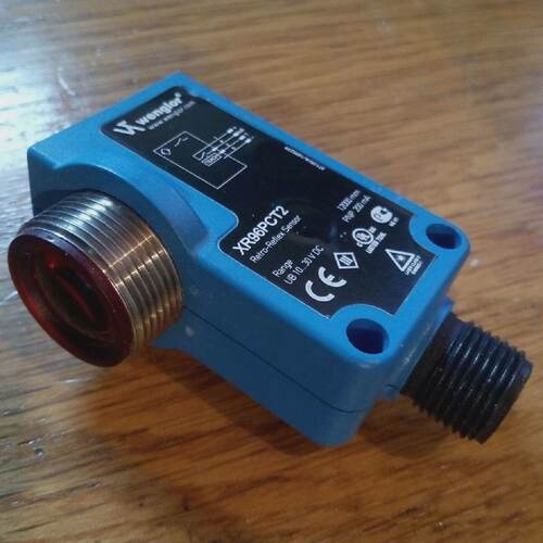 Wenglor XR96PCT2  Sensor optical light   Tested OK