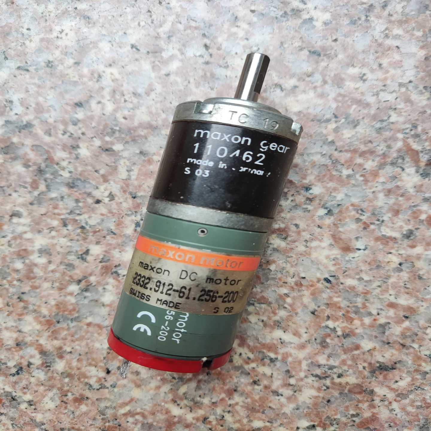 询价maxon直流减速电机2332.912-61.256-2