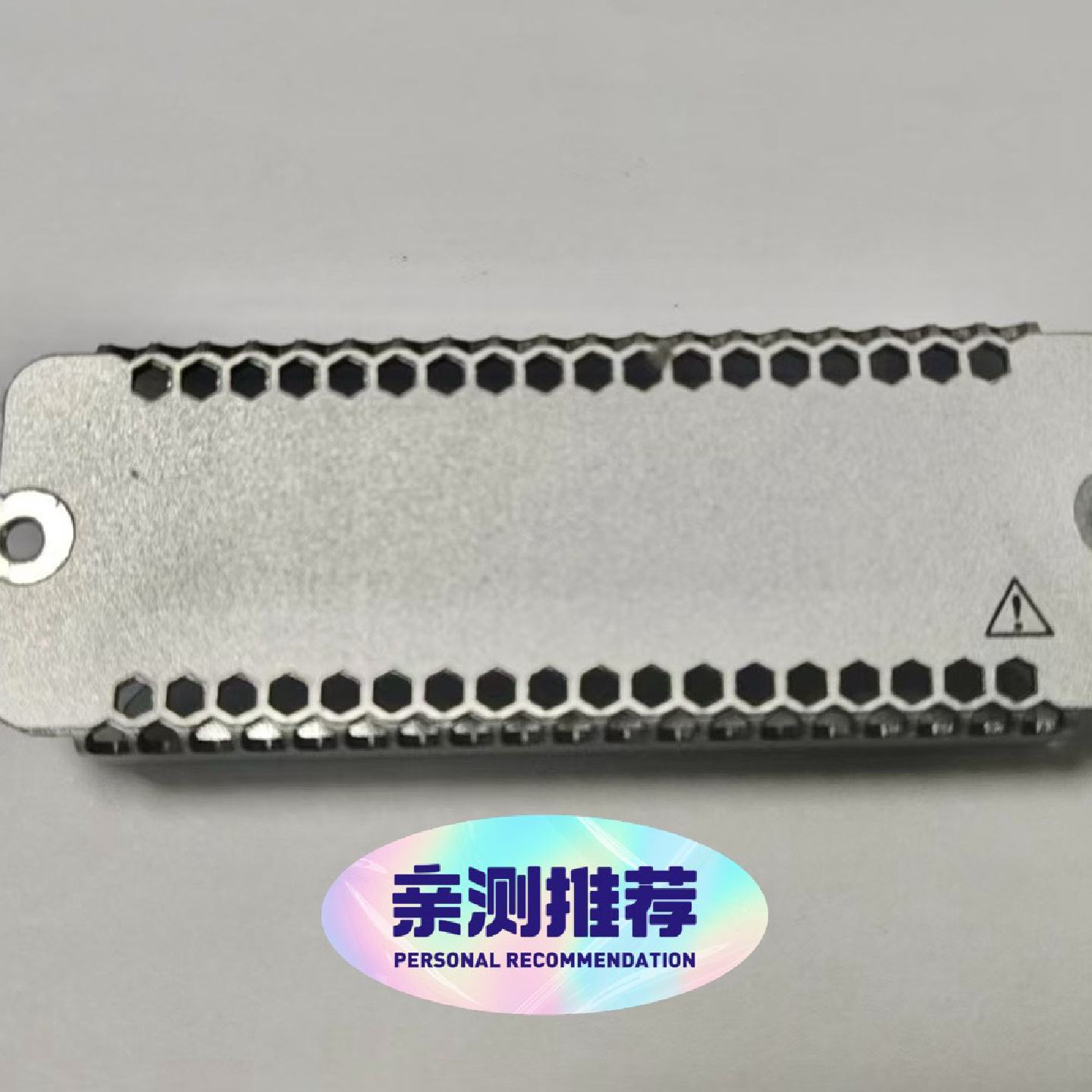 思科8300路由器挡板，大小均有货，有螺丝的，有需要联系 价--议