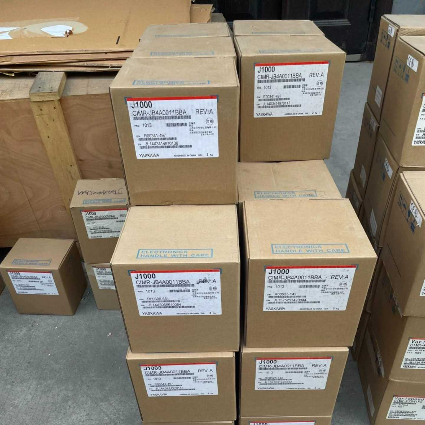 配件CIMR-AA4A0165AAA CIMR-AB4A0005FAA 安川变频器现货销售议价