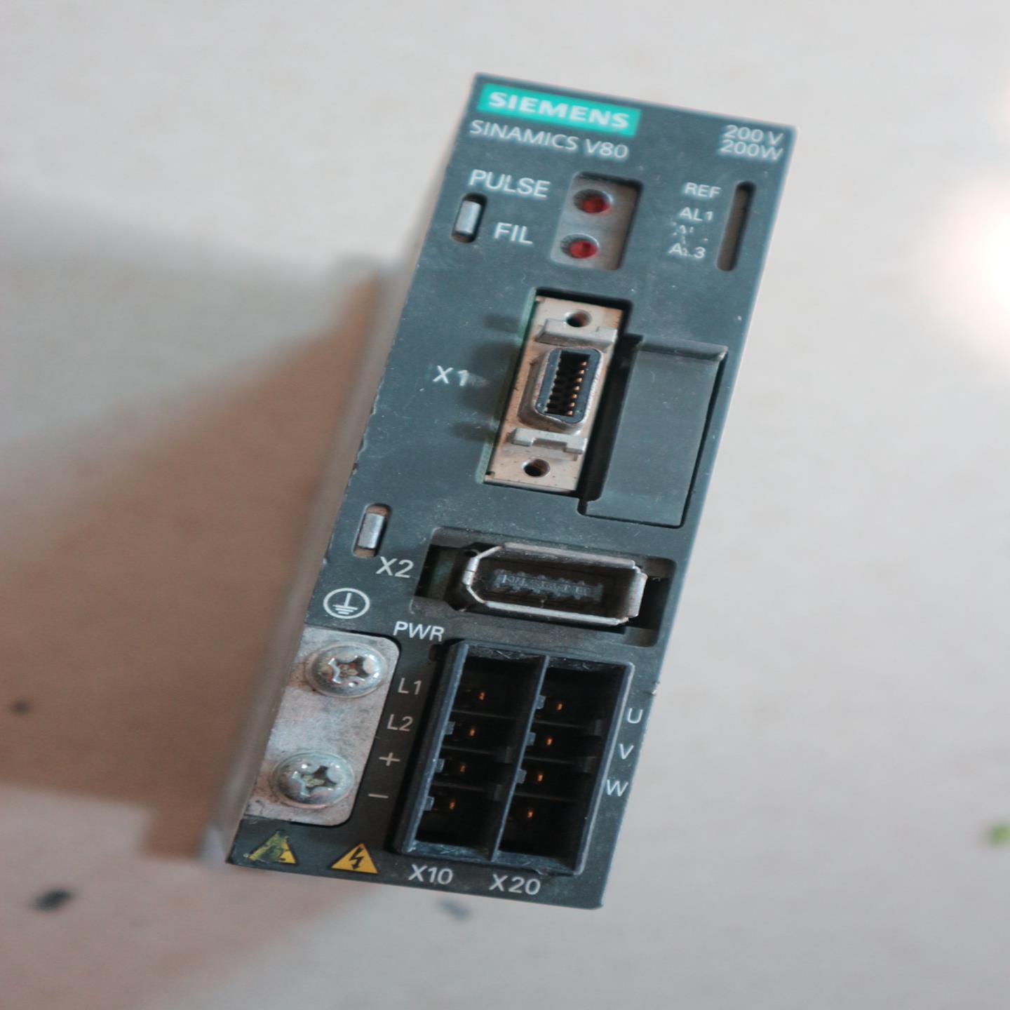 二手拆机SIEMENS伺服驱动器 V80 6SL3210-5CB11-1AA0 现货