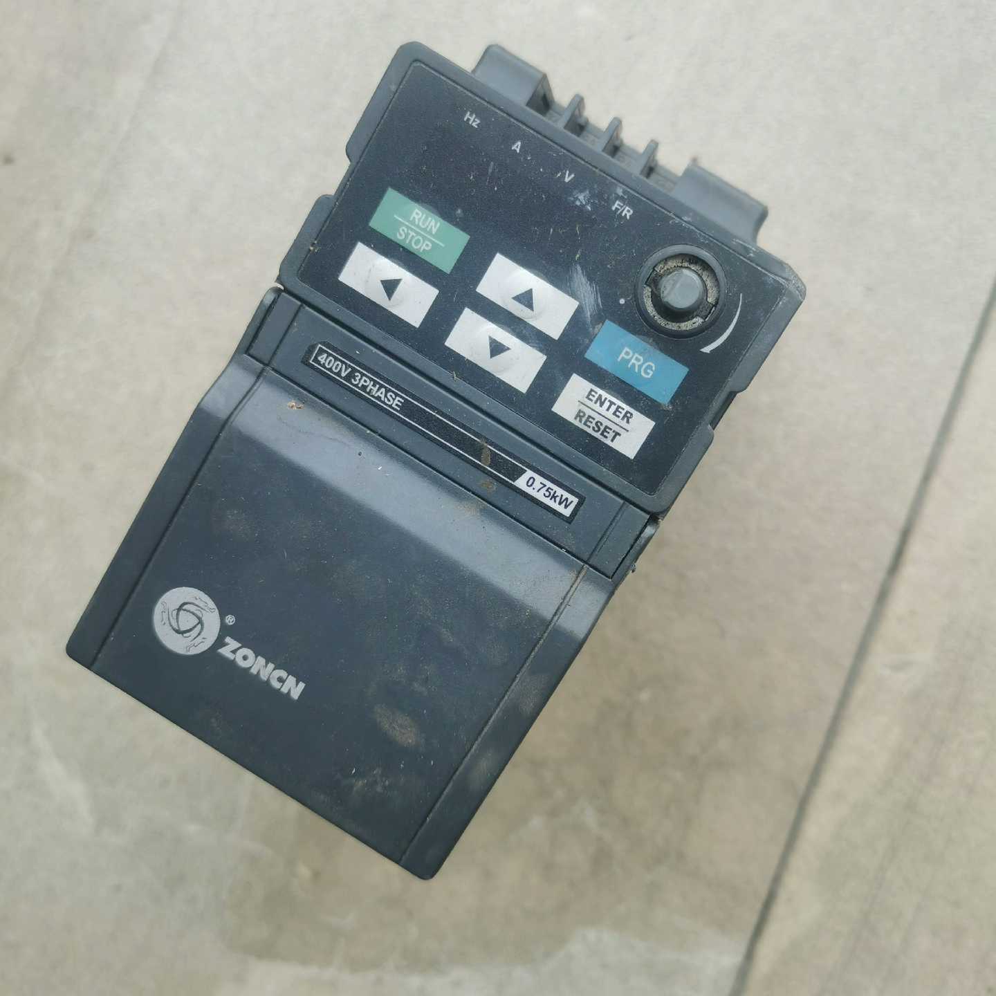 ZONCN众臣Z2400-0R75G，0.75kw三相380--议价商品