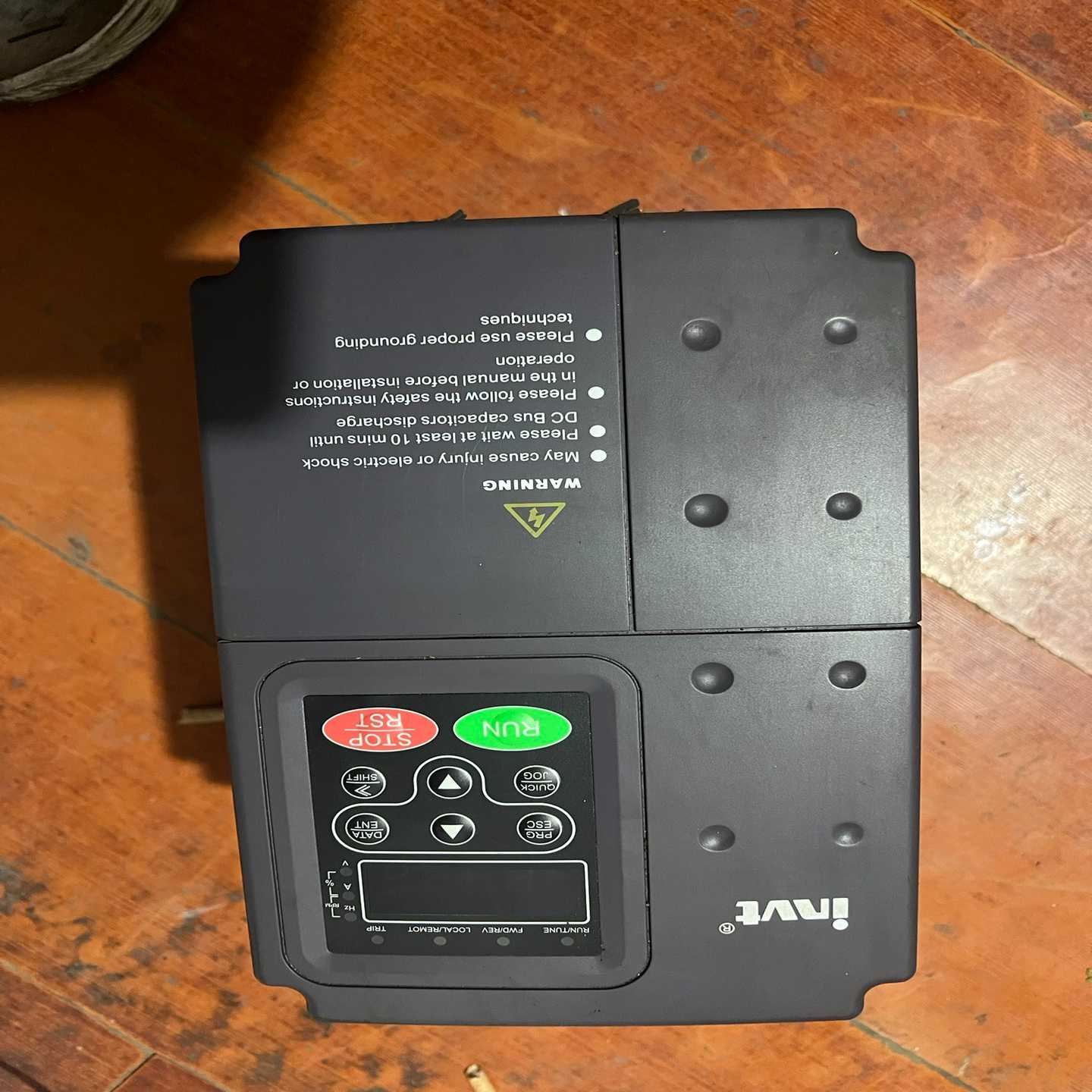 英威腾变频器CHE100-004G/5R5P-4，4KW/5--议价商品